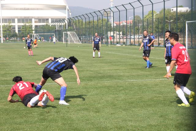 重剑大奖赛布达佩斯站次日：中国三剑客晋级男子个人正赛